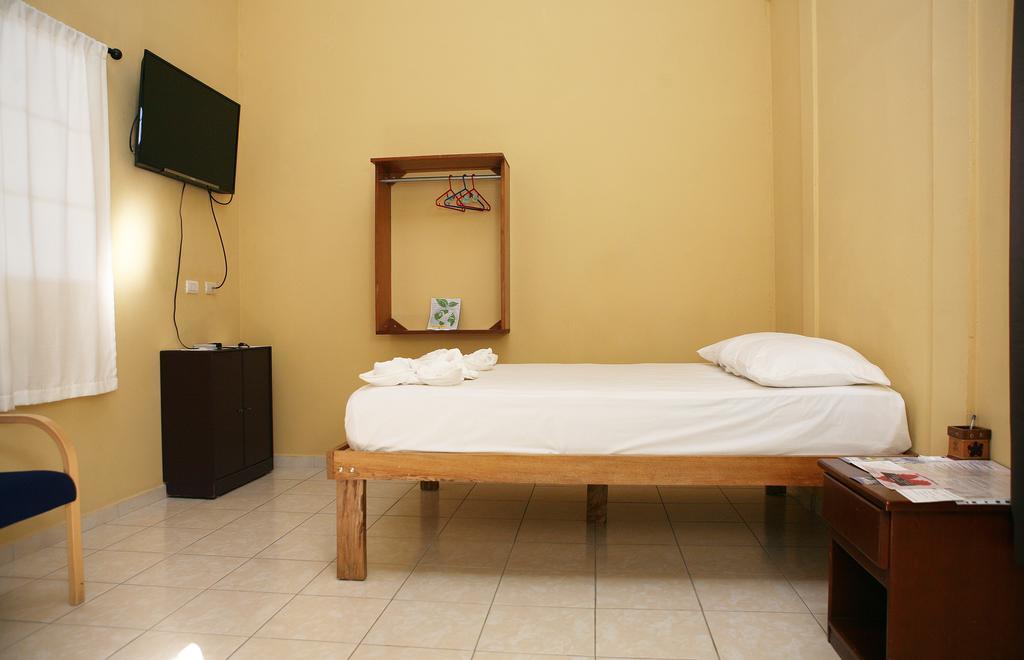 Hotel Valerie Managua Room photo