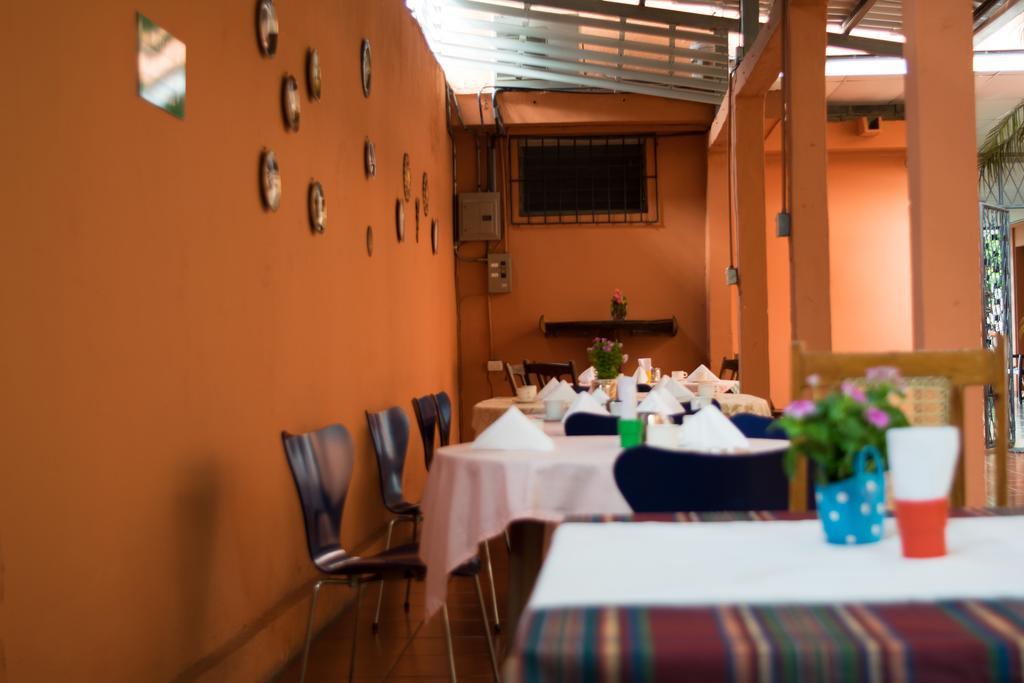 Hotel Valerie Managua Exterior photo