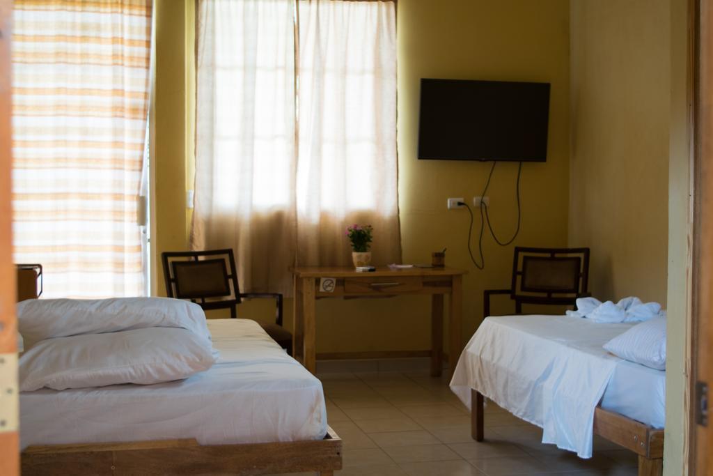 Hotel Valerie Managua Exterior photo