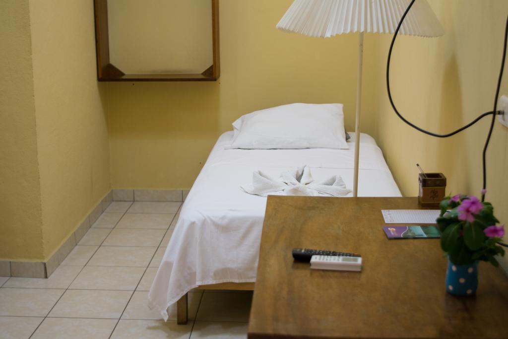 Hotel Valerie Managua Exterior photo